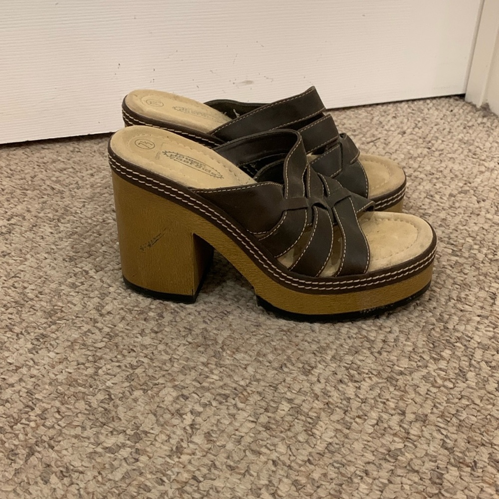 Amazing Vtg 90s Brown platform chunky heel Y2K boho BRATZ like sandals 7.5